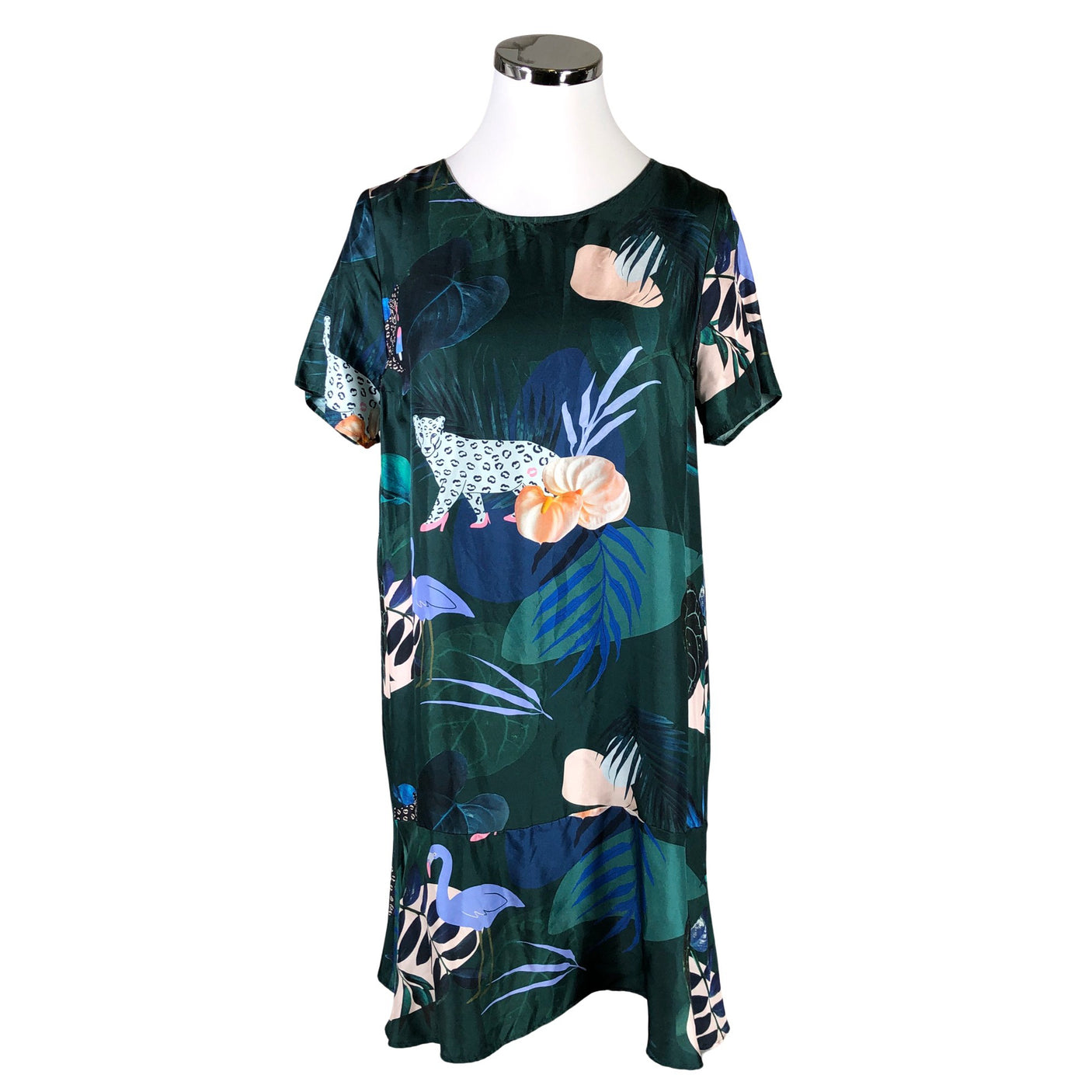 Unisex Uhana Design - Sifonkimekko, koko 42 - (1)