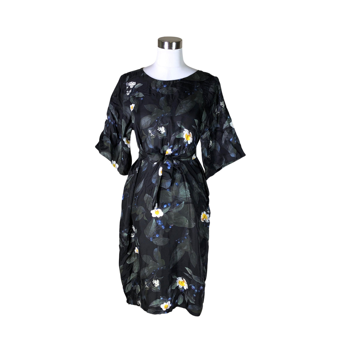 Unisex Uhana Design - Sifonkimekko, koko 34 - (1)