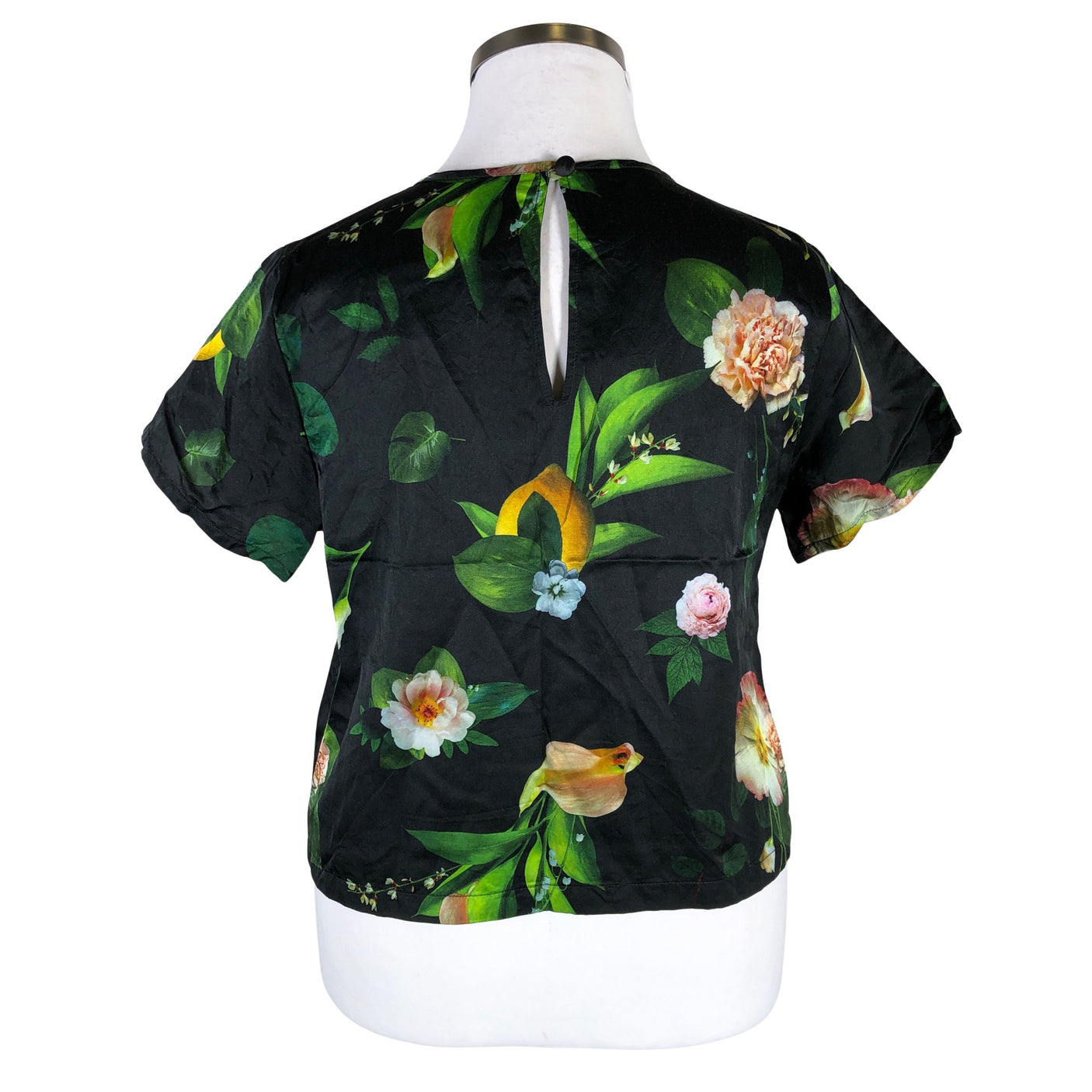 Unisex Uhana Design - Lyhythihainen pusero, koko 42 - (2)