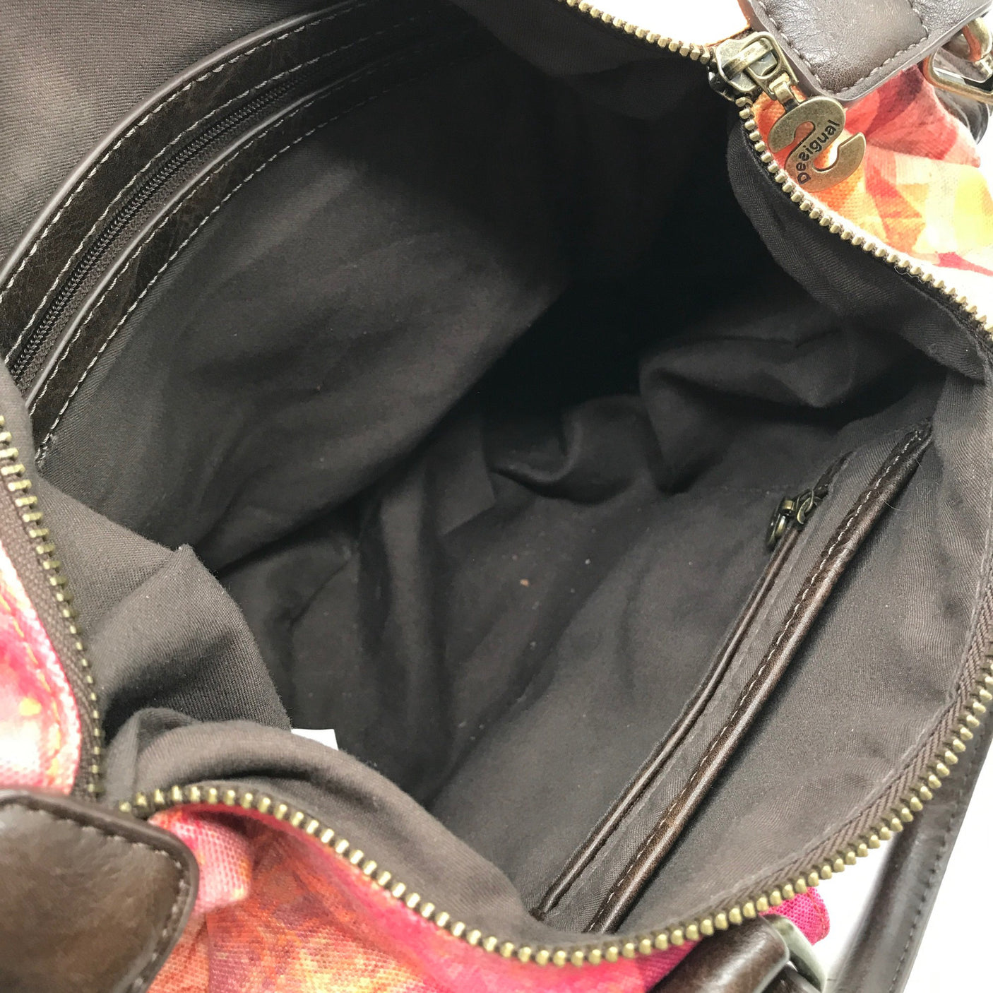 Unisex Desigual - Käsilaukku, koko Midi - (3)