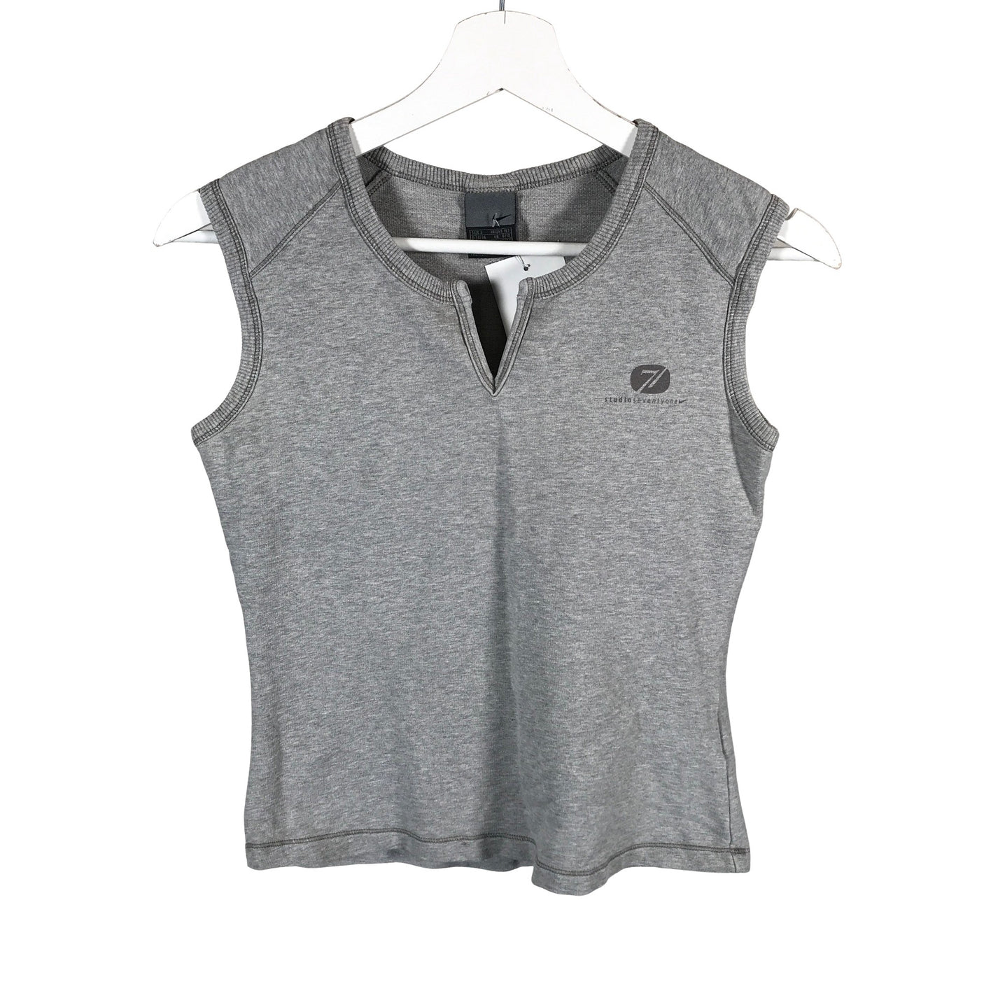 Unisex Nike - Urheilutoppi, koko 36 - (1)
