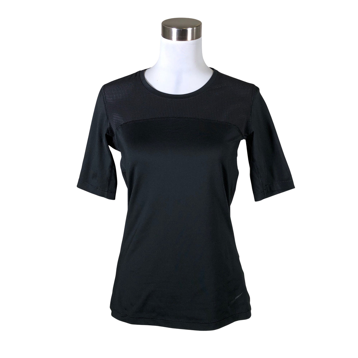 Unisex Nike - Urheilupaita, lyhyet hihat, koko 40 - (1)