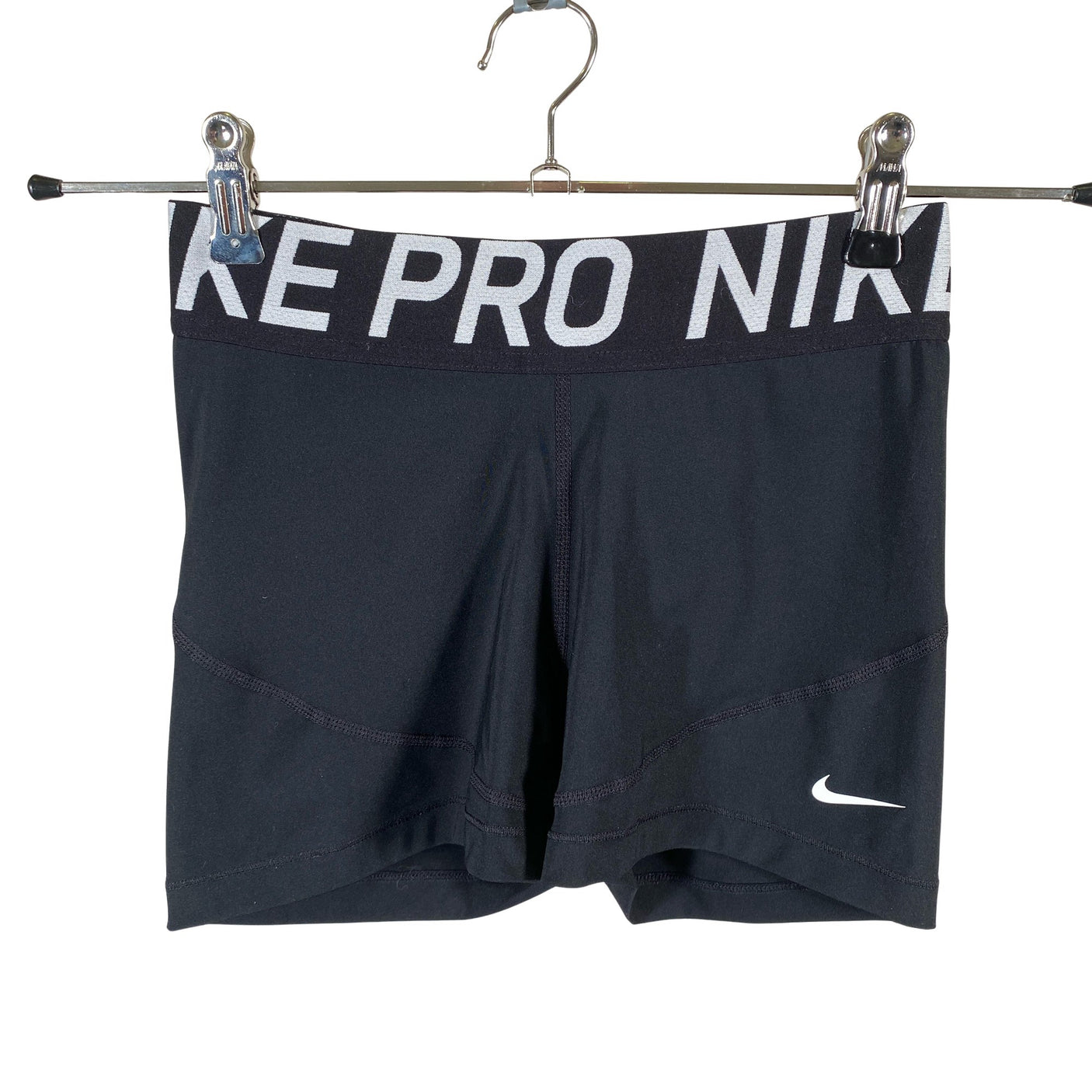 Unisex Nike - Urheilushortsit, koko 36 - (1)