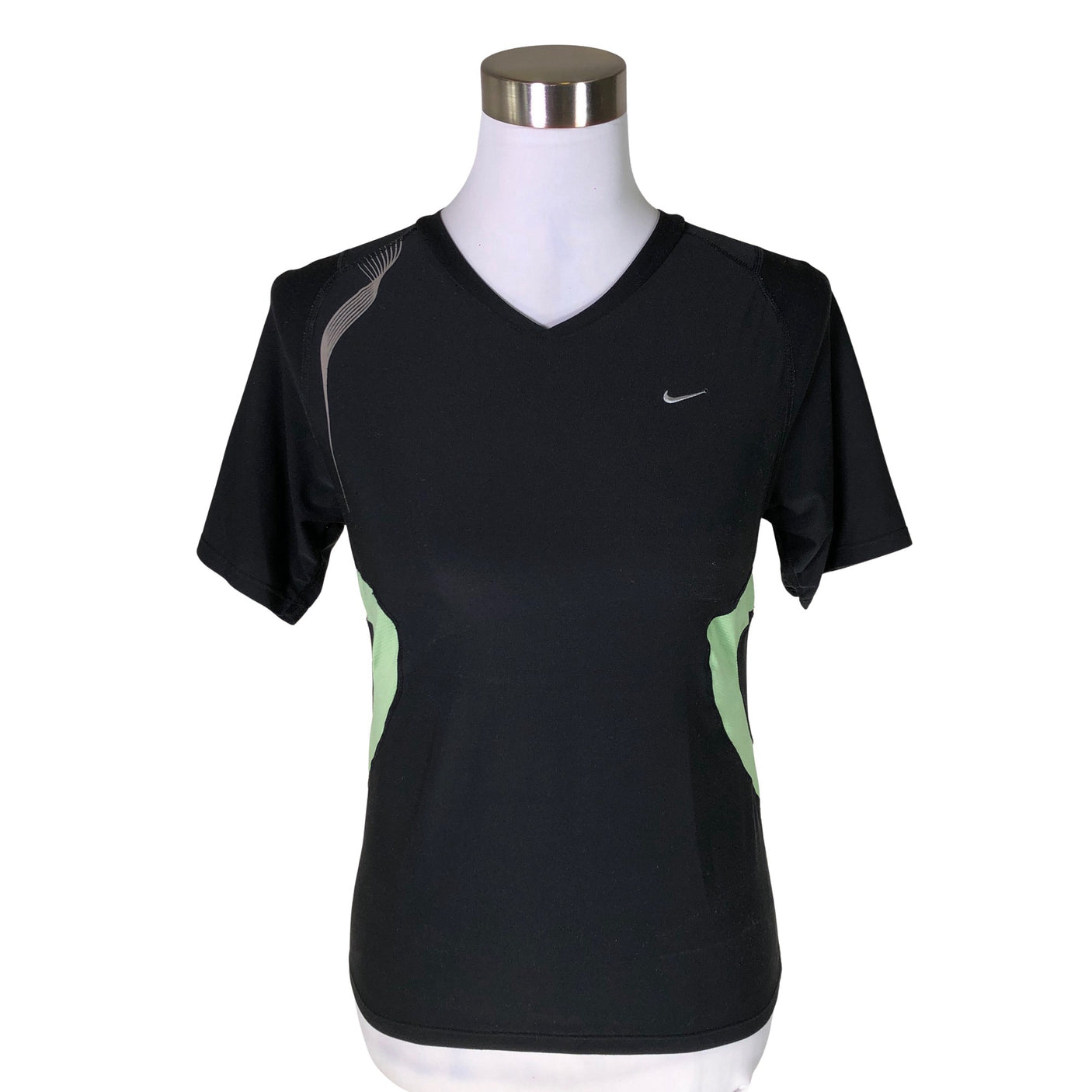 Unisex Nike - Urheilupaita, lyhyet hihat, koko 38 - (1)