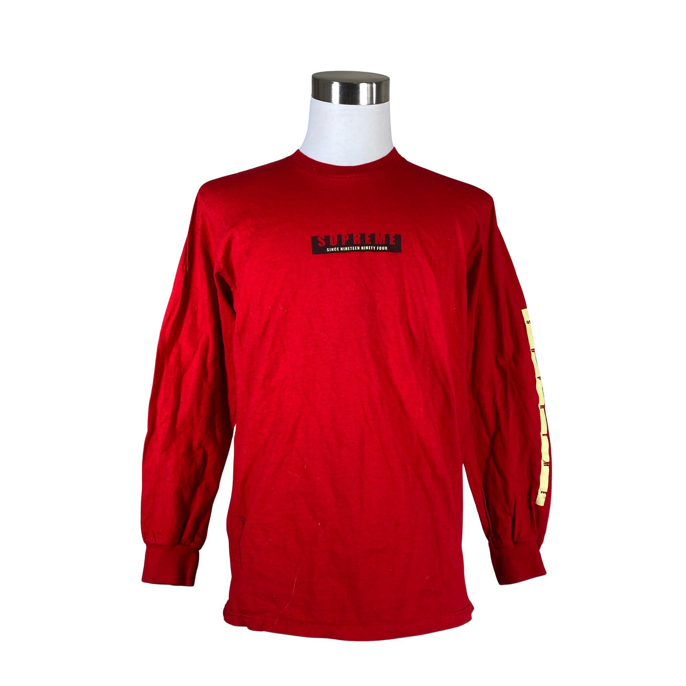 Unisex Supreme - Trikoopaita, koko M - (1)