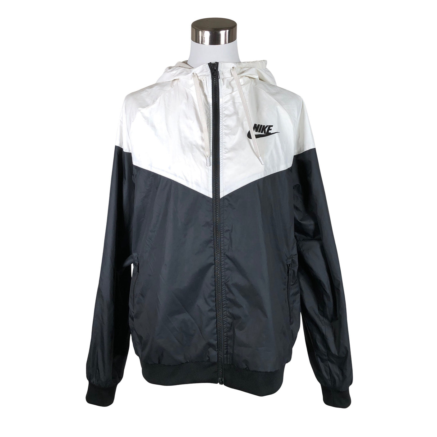 Unisex Nike - Ulkoilutakki, koko 40 - (1)