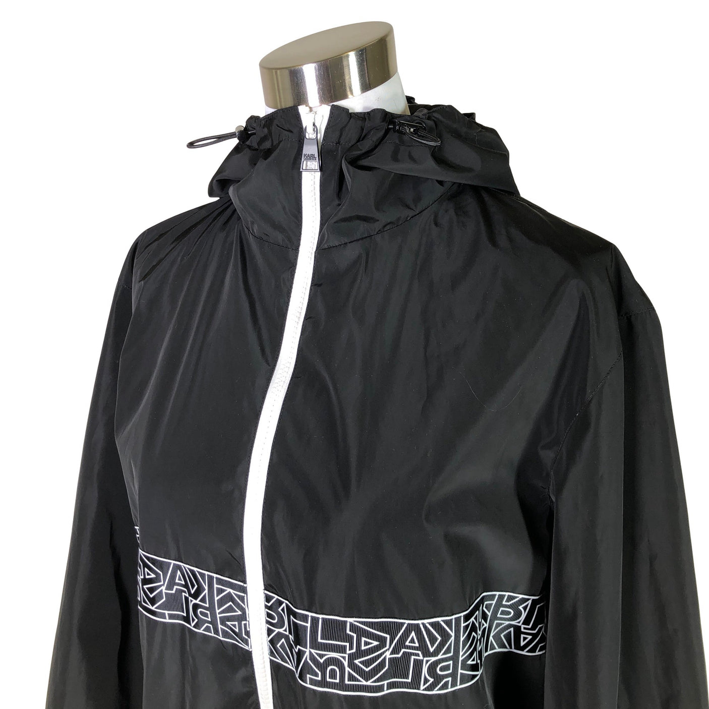 Urheilutakki, koko 36