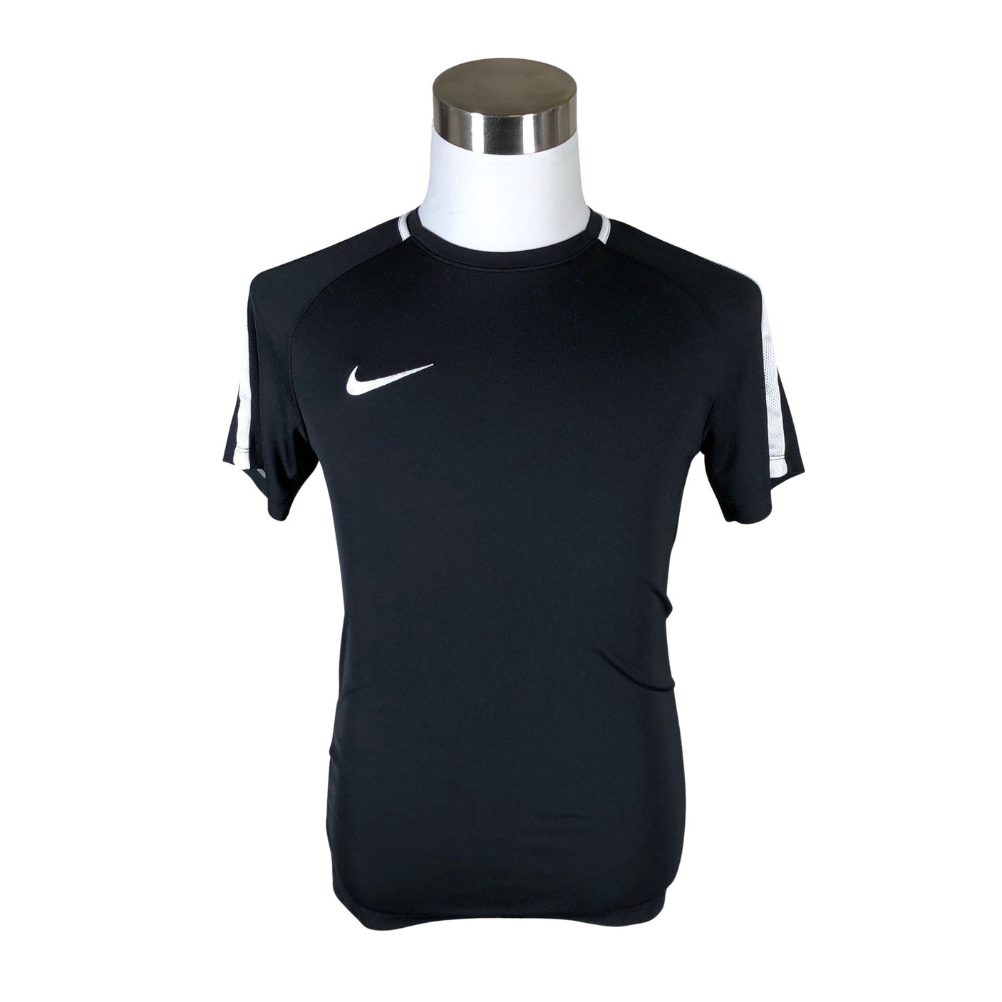 Unisex Nike - Urheilupaita, lyhyet hihat, koko S - (1)