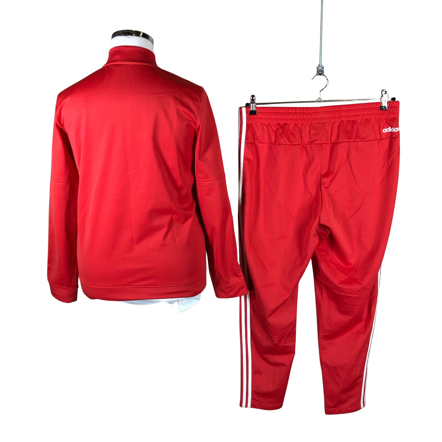 Unisex Adidas - Urheiluasu, koko 42 - (2)