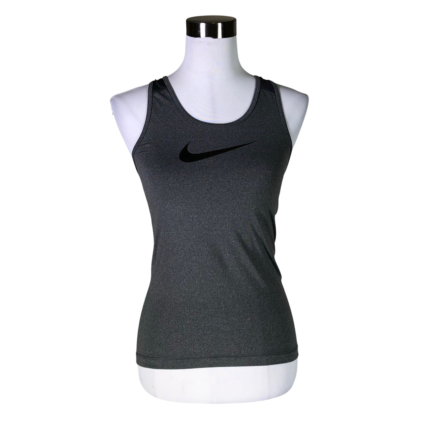 Unisex Nike - Urheilutoppi, koko 36 - (1)