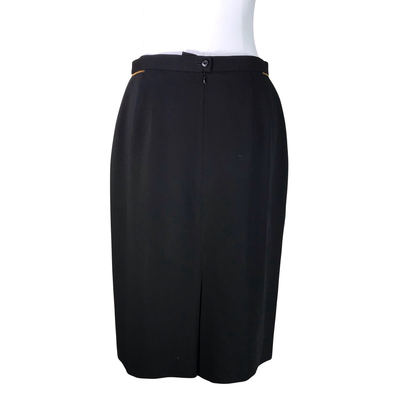 Unisex Escada - Suora hame, koko 40 - (2)