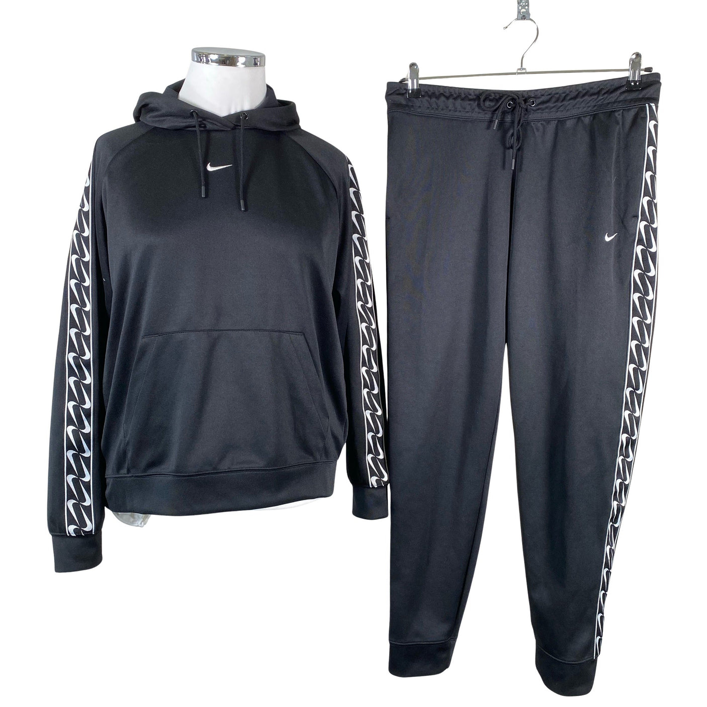 Unisex Nike - Track jacket, size 42 - Black (1)