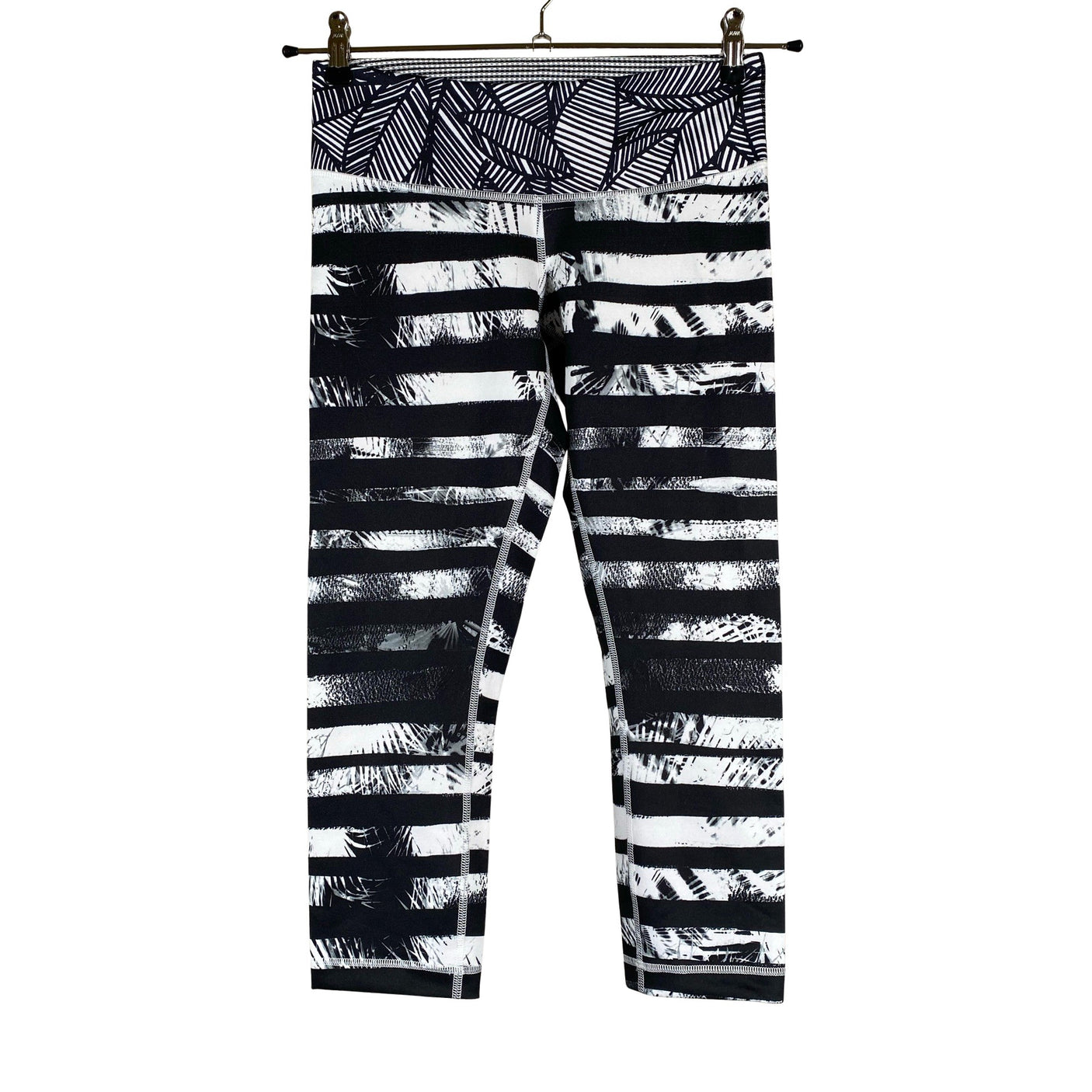 Unisex Lululemon - Sports capri pants, size 38 - Black (1)
