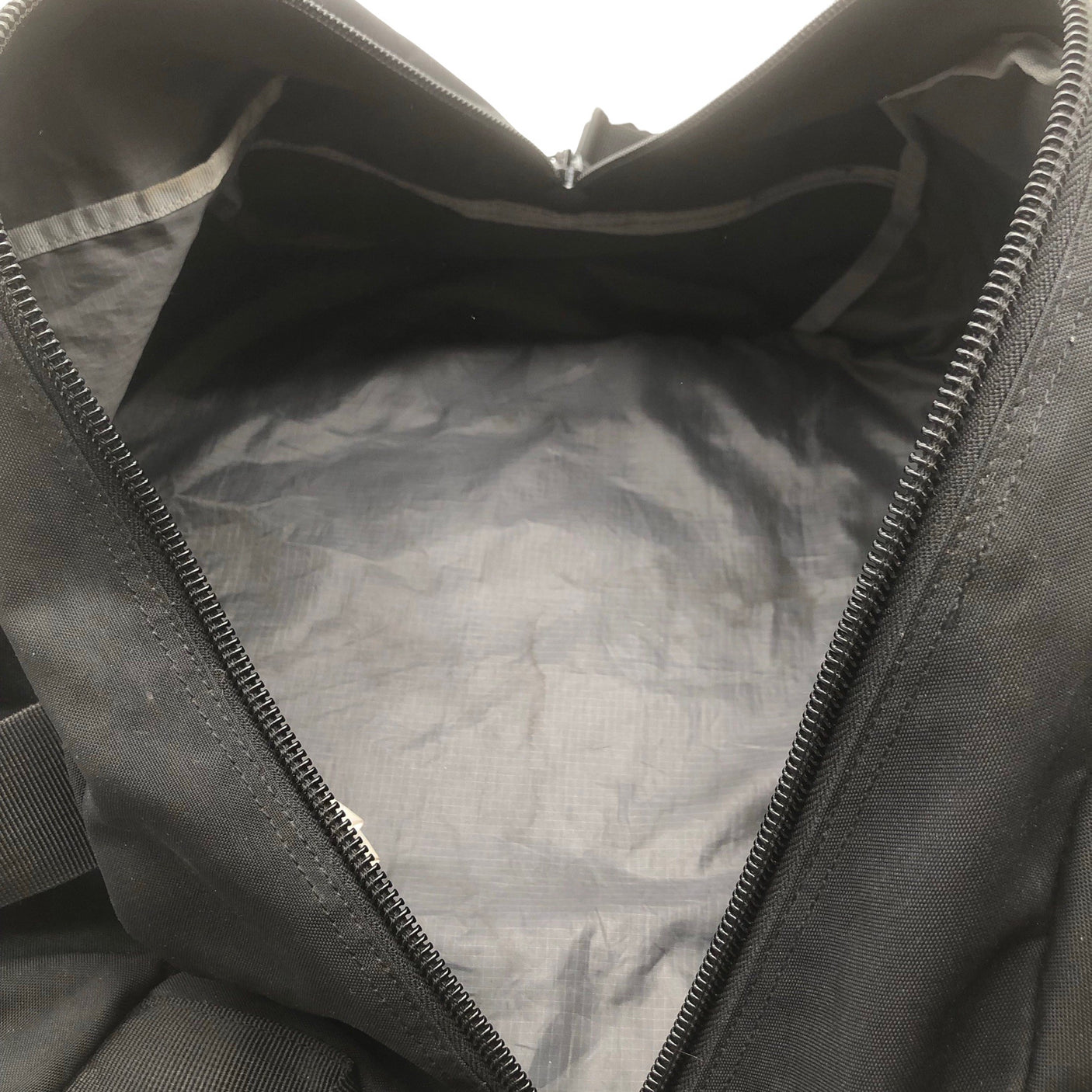 Unisex Peak Performance - Sports bag, size Maxi - Black (3)
