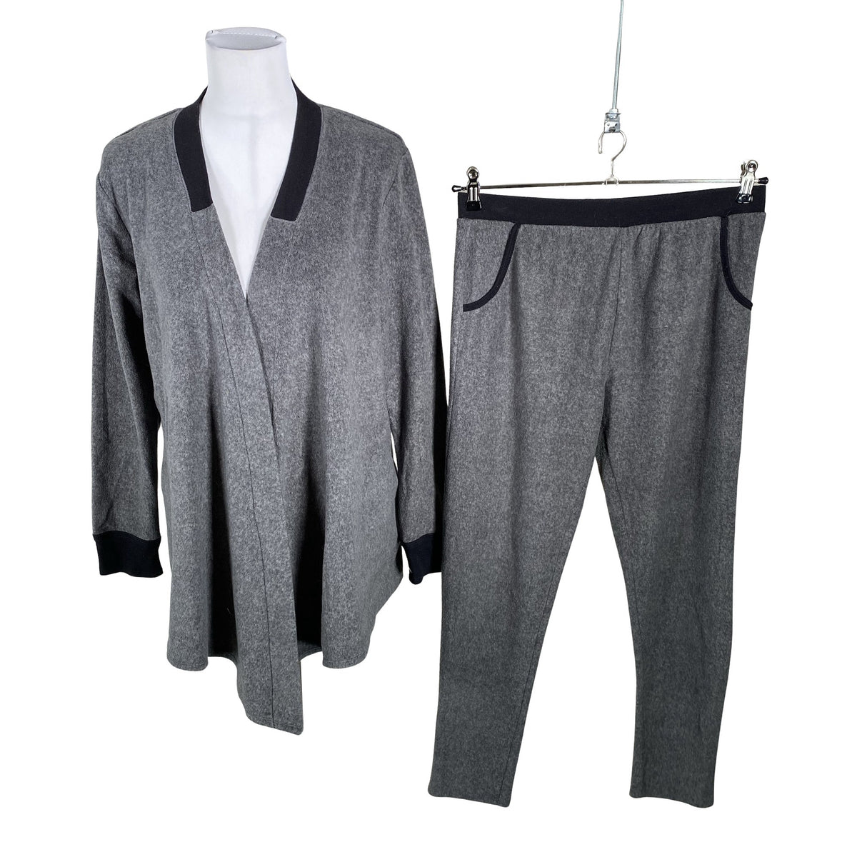 Unisex DKNY - Sweatshirt and pants set, size 40 - Gray (1)