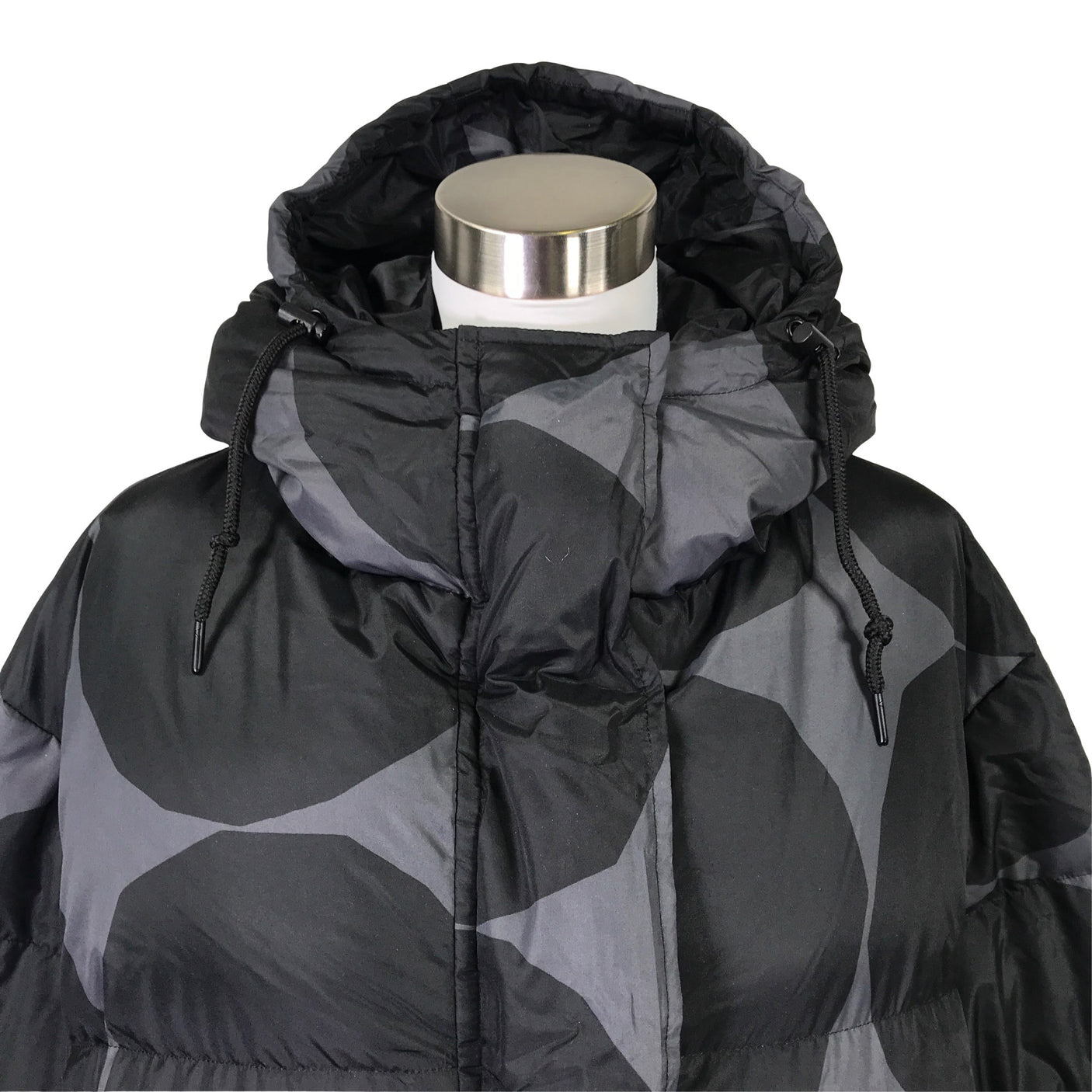 Down jacket, size 38