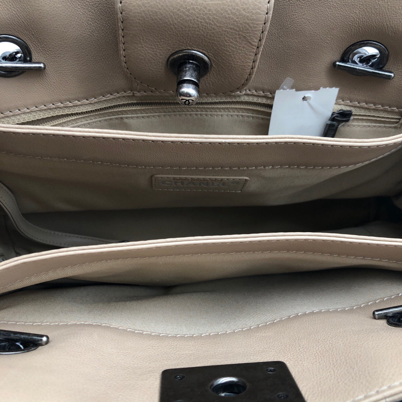 Unisex Chanel - Käsilaukku, koko Midi - (3)