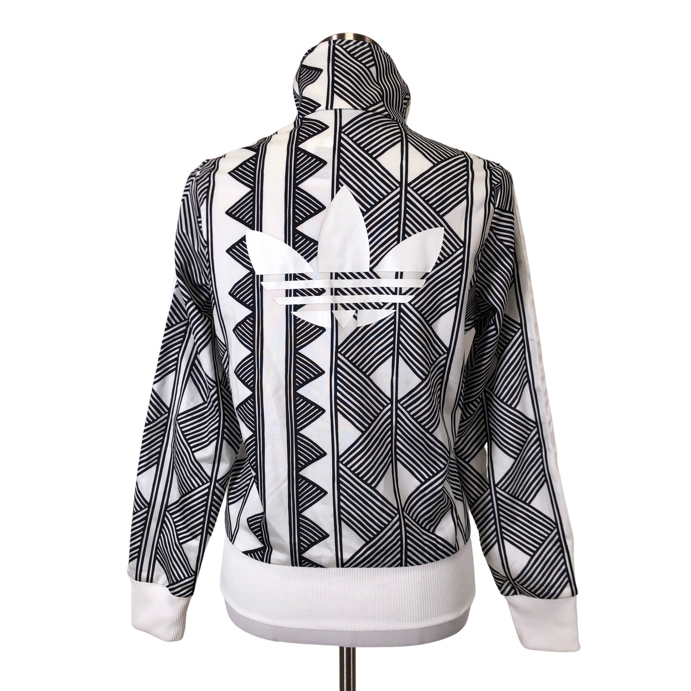 Unisex Adidas - Verryttelytakki, koko 38 - (2)