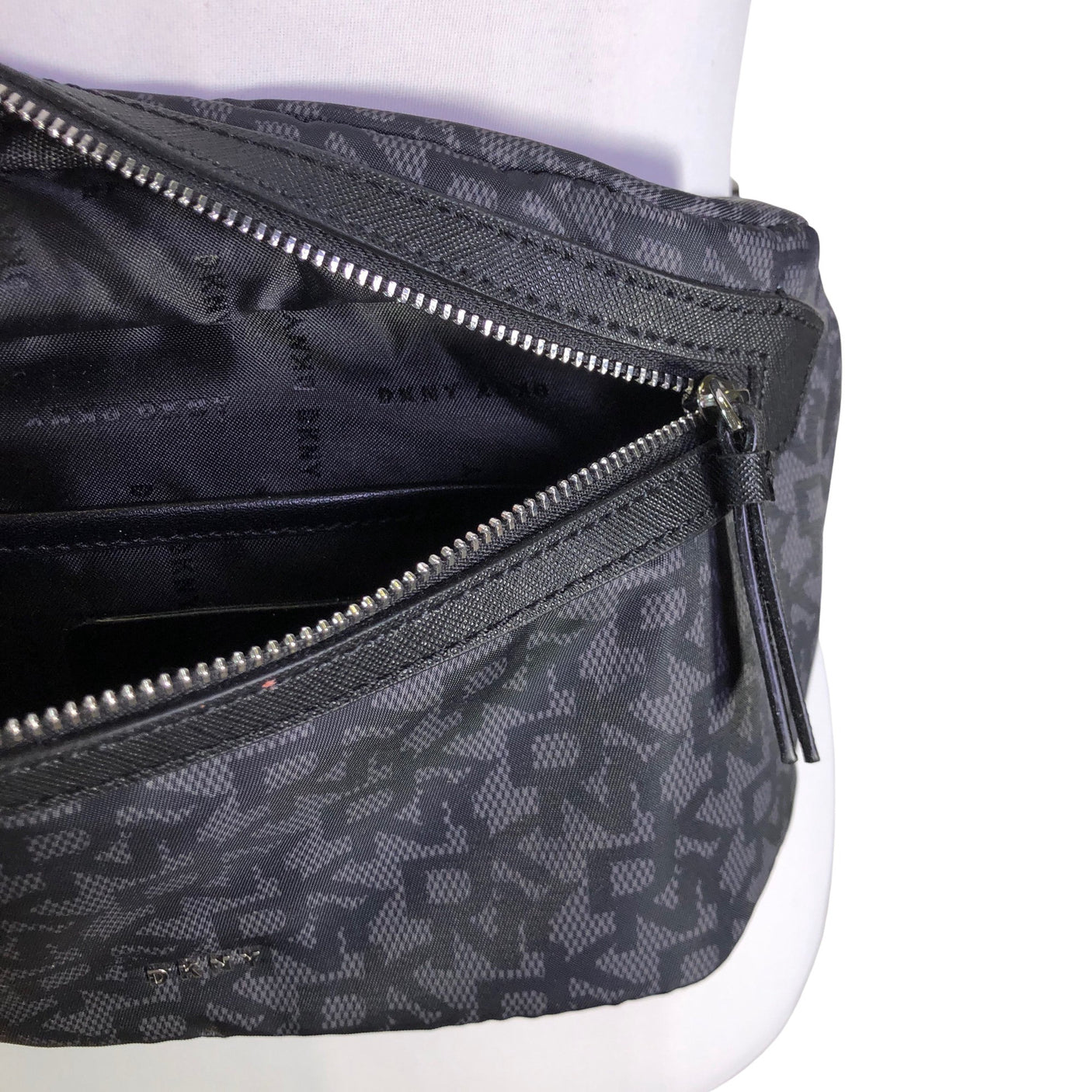 Unisex DKNY - Vyölaukku, koko Mini - (2)