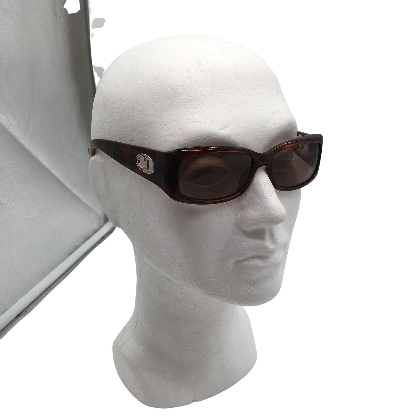 Aurinkolasit, koko Ei kokoa