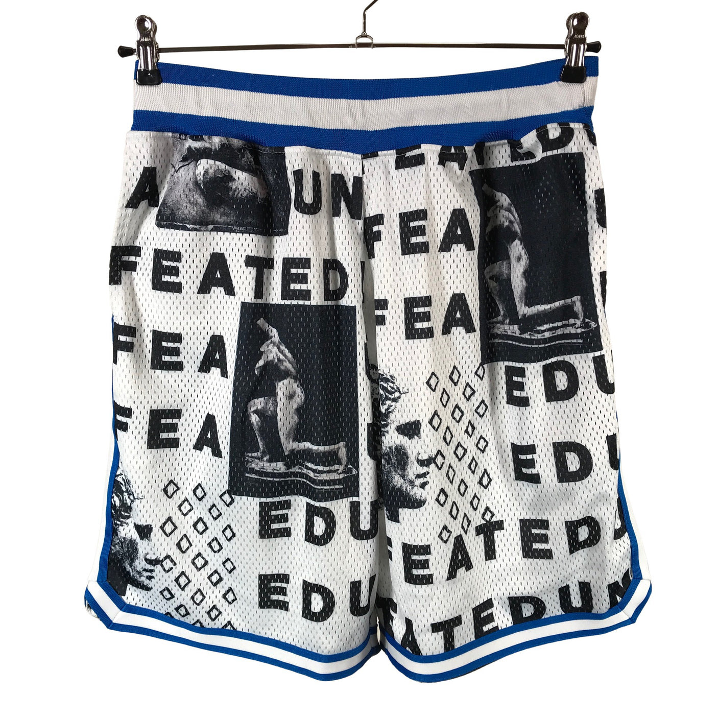 Unisex Undefeated - Urheilushortsit, koko L - (1)