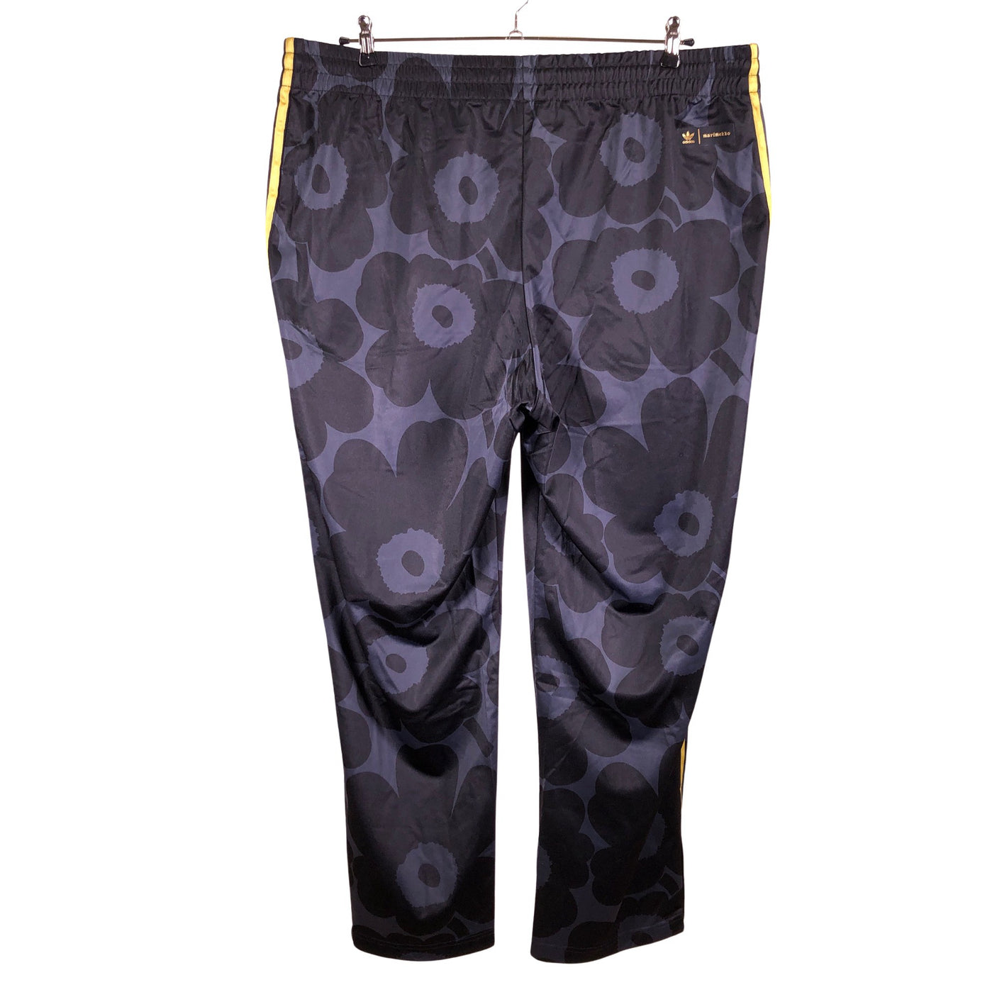 Unisex Adidas - Verryttelyhousut, koko 48 - (2)