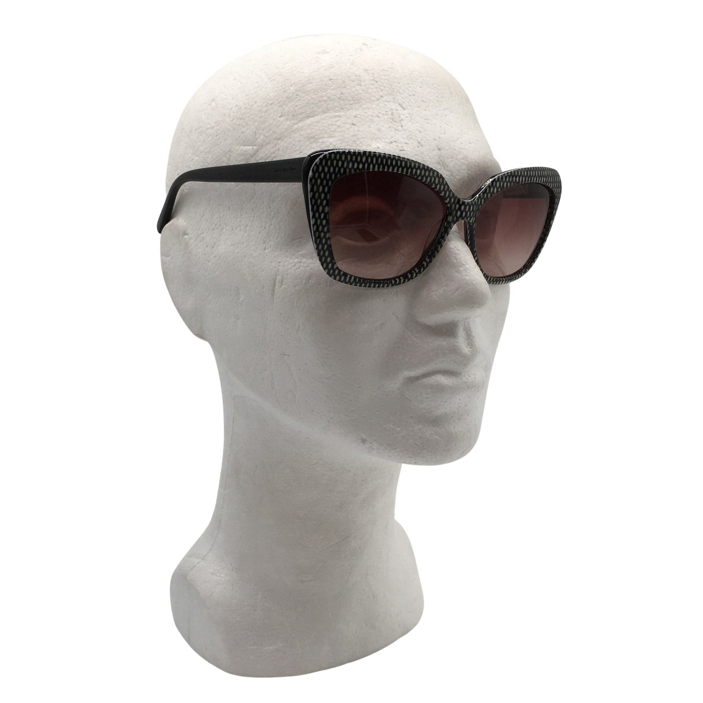 Aurinkolasit, koko Ei kokoa