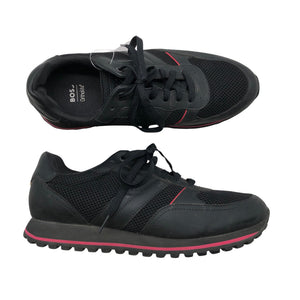 Unisex Hugo Boss - Lenkkarit, koko 42 -  (1)