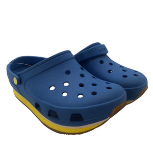 Unisex Crocs - Pistokkaat, koko 34 -  (2)