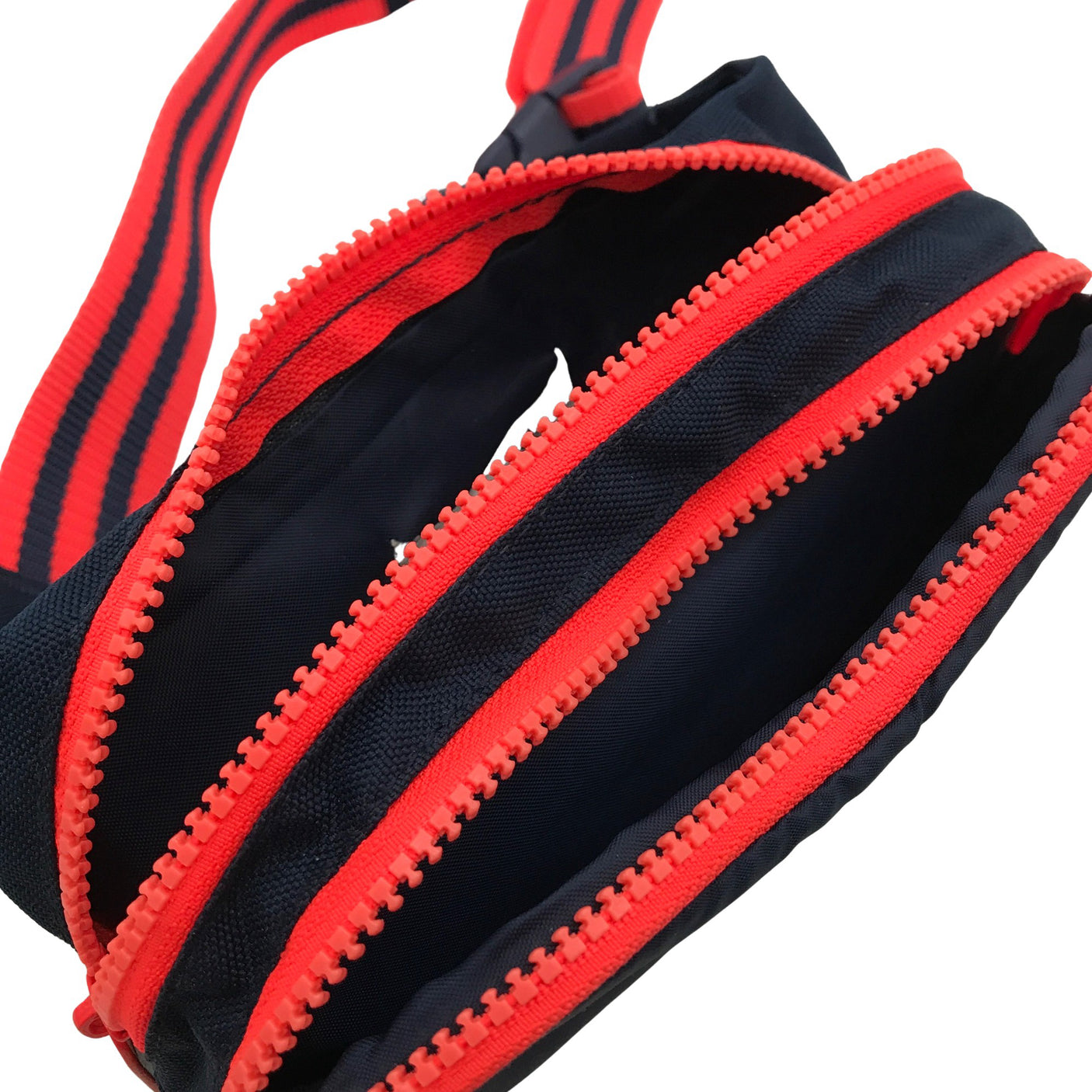 Unisex Adidas - Vyölaukku, koko Mini -  (2)