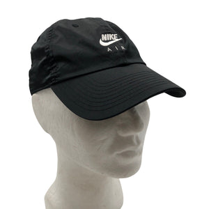 Unisex Nike - Lippalakki, koko 52 - 54 cm -  (1)