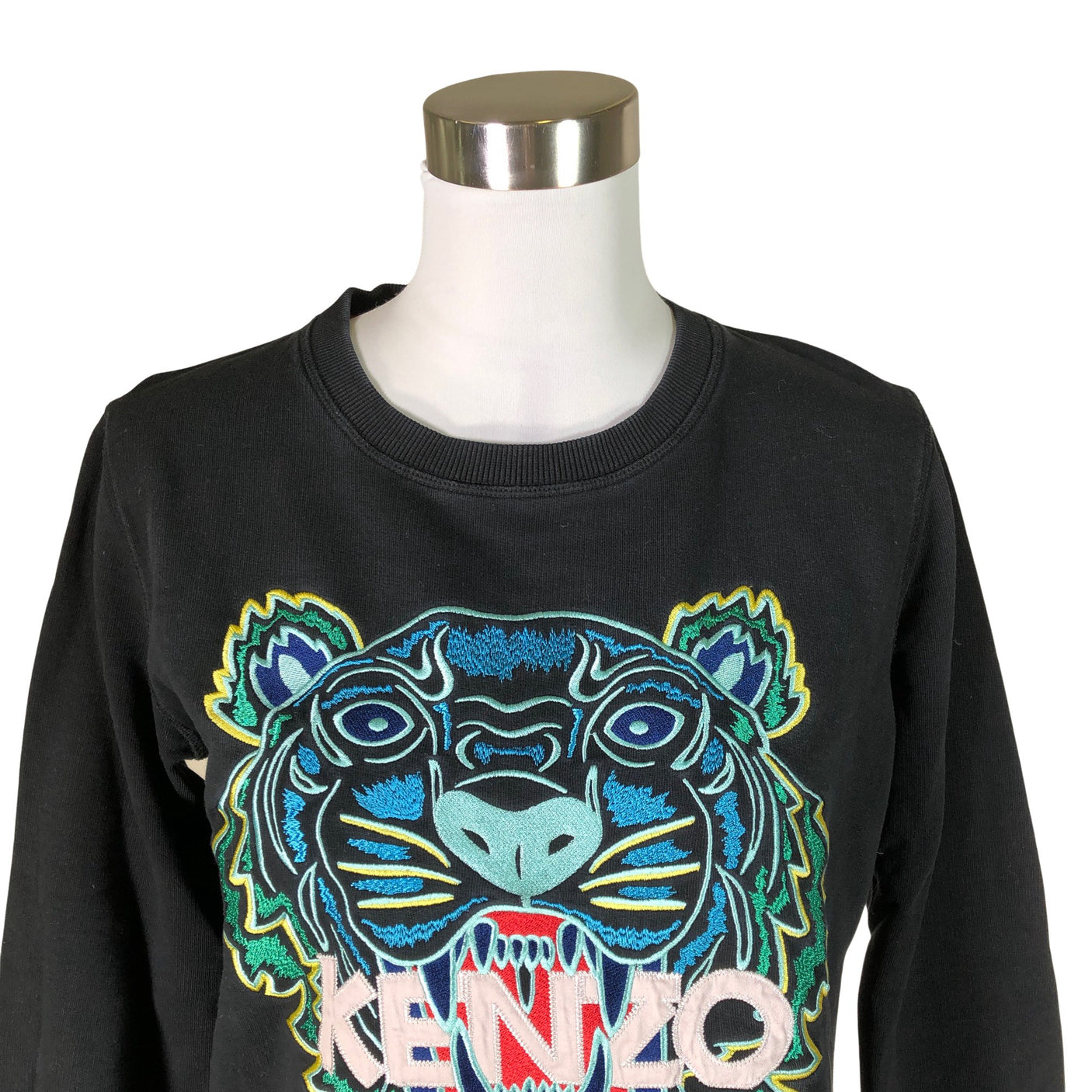 Ülikoolisärk, suurus 40.