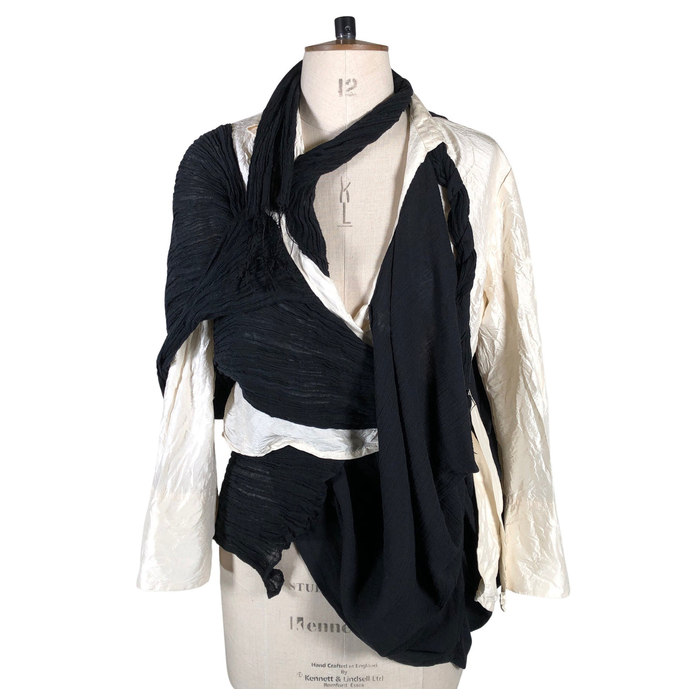 Unisex Handmade - Pusero, koko 38 -  (2)