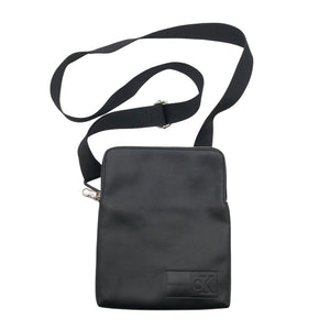 Unisex Calvin Klein - Olkalaukku, koko Mini -  (1)