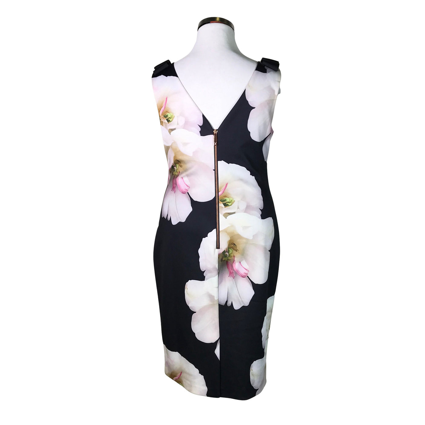 Unisex Ted Baker - Juhlamekko, koko 42 -  (2)