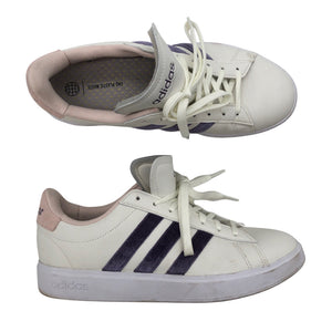 Unisex Adidas - Tennarit, koko 42 -  (1)