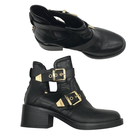 Unisex Guess - Nilkkurit, koko 39 -  ()