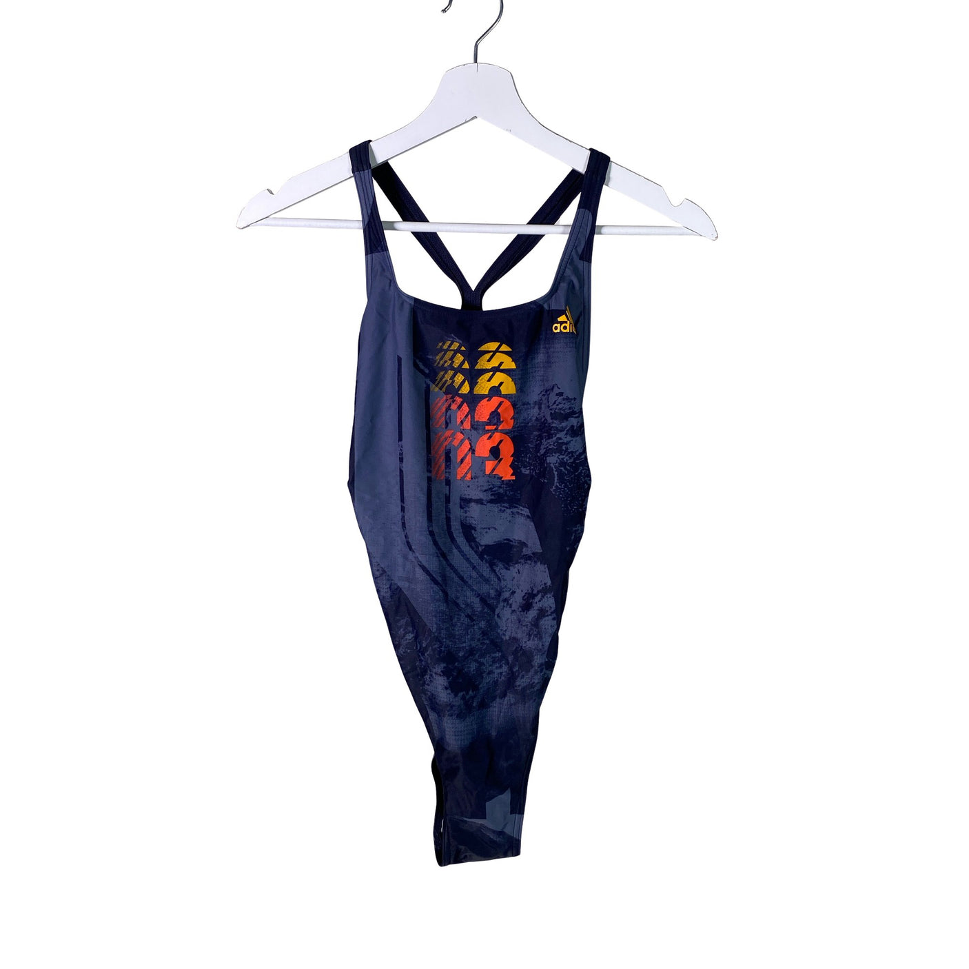 Unisex Adidas - Uimapuku, koko 40 -  (1)