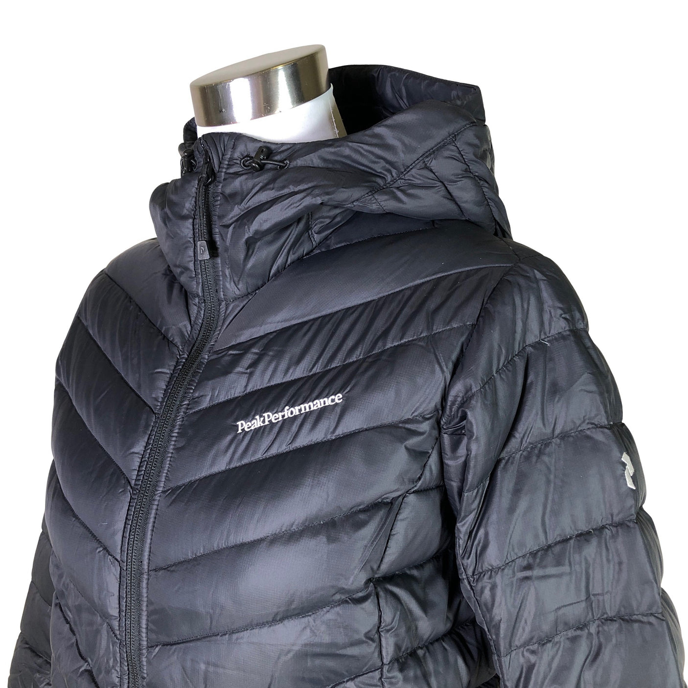 Unisex Peak Performance - Kevytuntuvatakki, koko 38 -  (3)