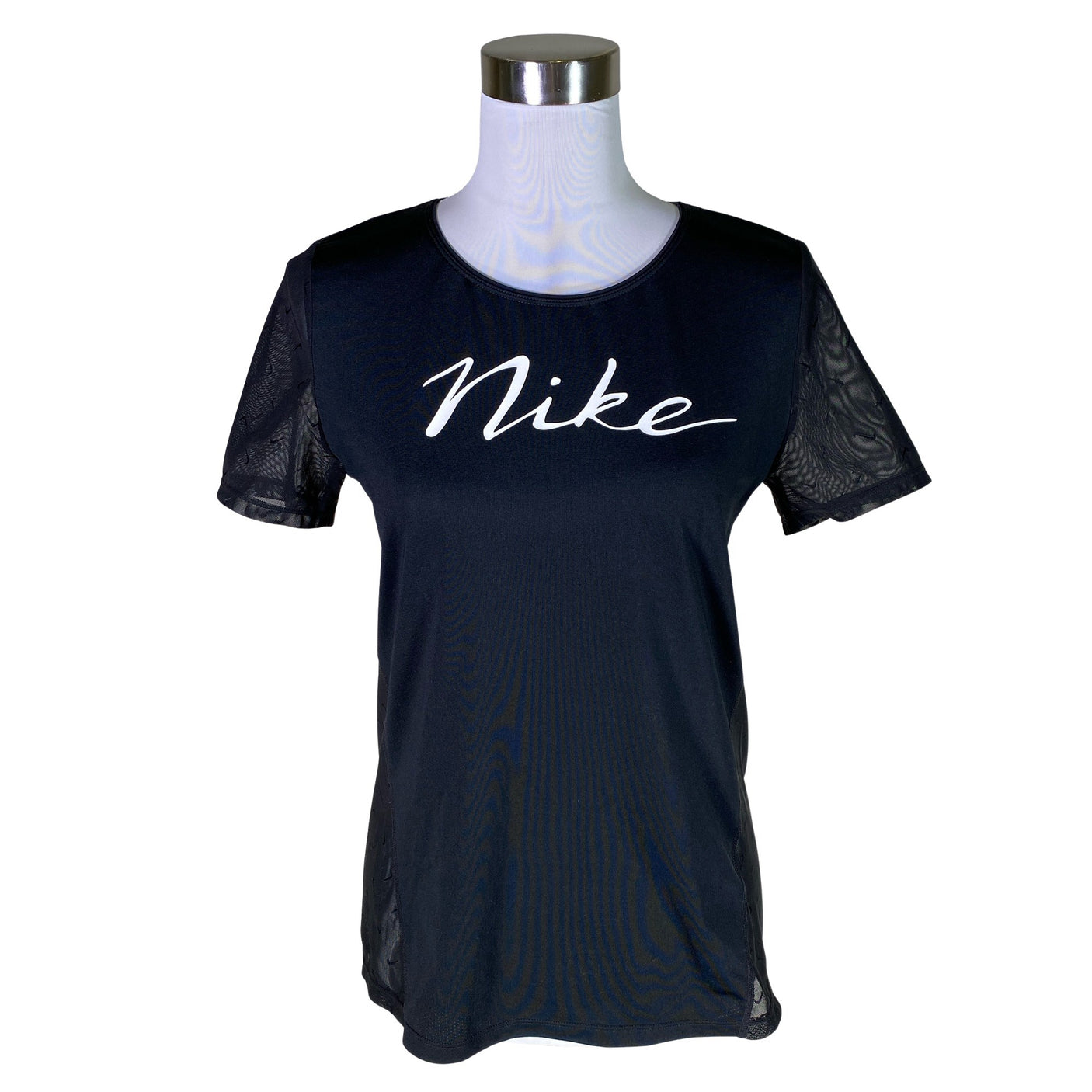 Unisex Nike - Urheilupaita, lyhyet hihat, koko 38 -  (1)