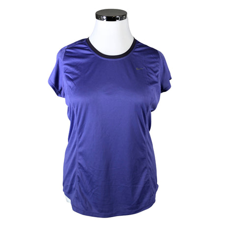 Unisex Nike - Urheilupaita, lyhyet hihat, koko 42 -  ()