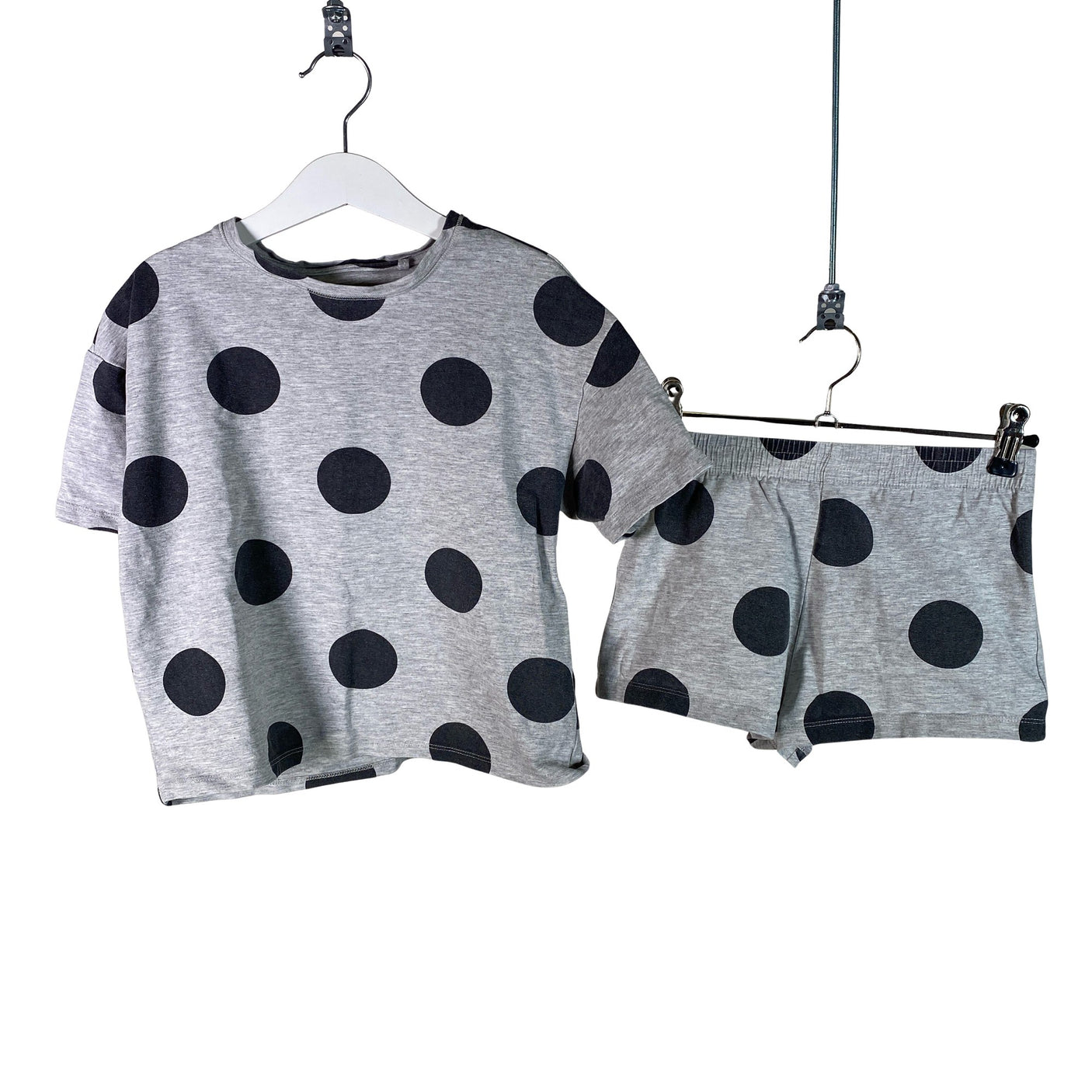 Unisex Next - Yöasu, koko 116 - 122 -  (1)