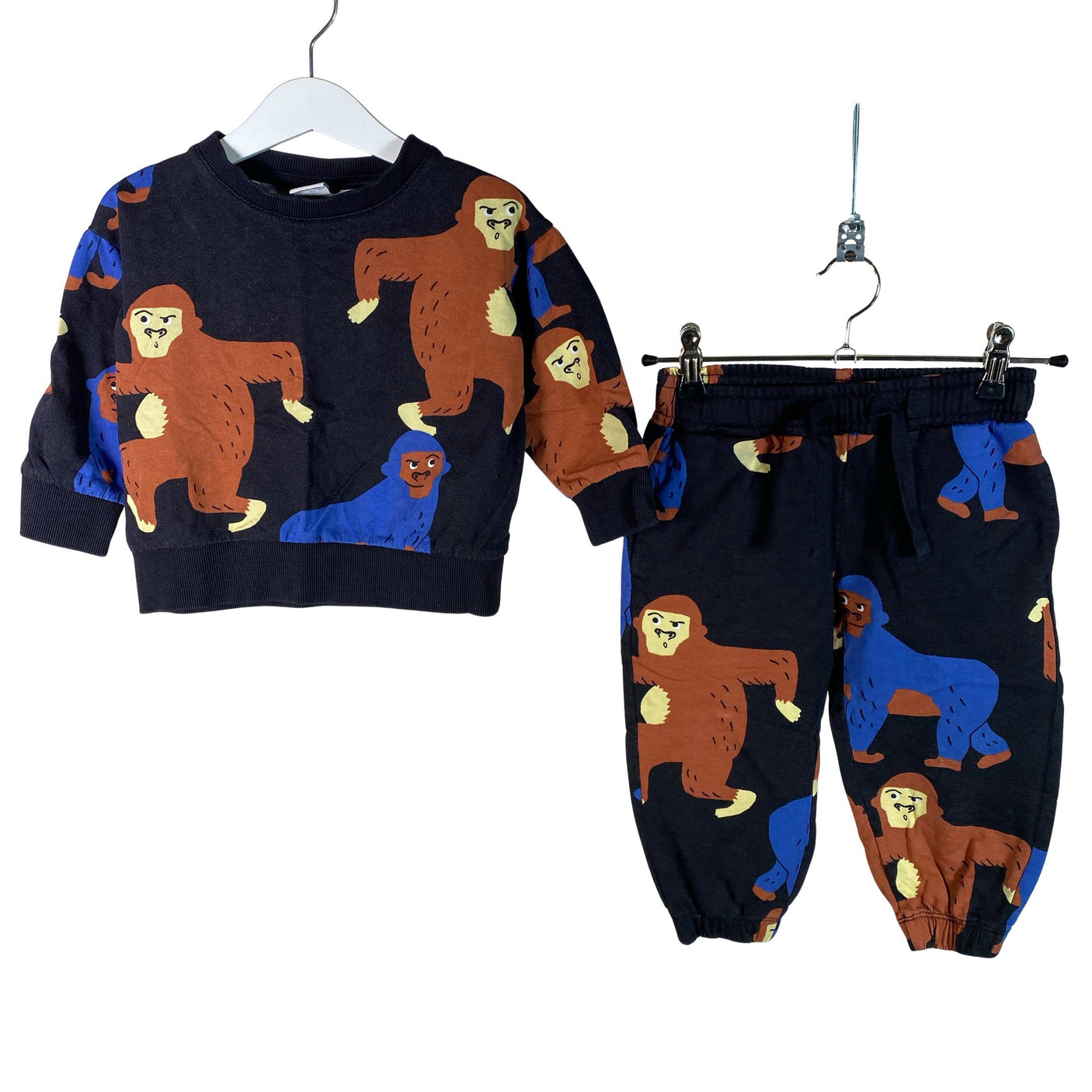 Unisex Lindex - Collegeasu, koko 86 - 92 -  (1)