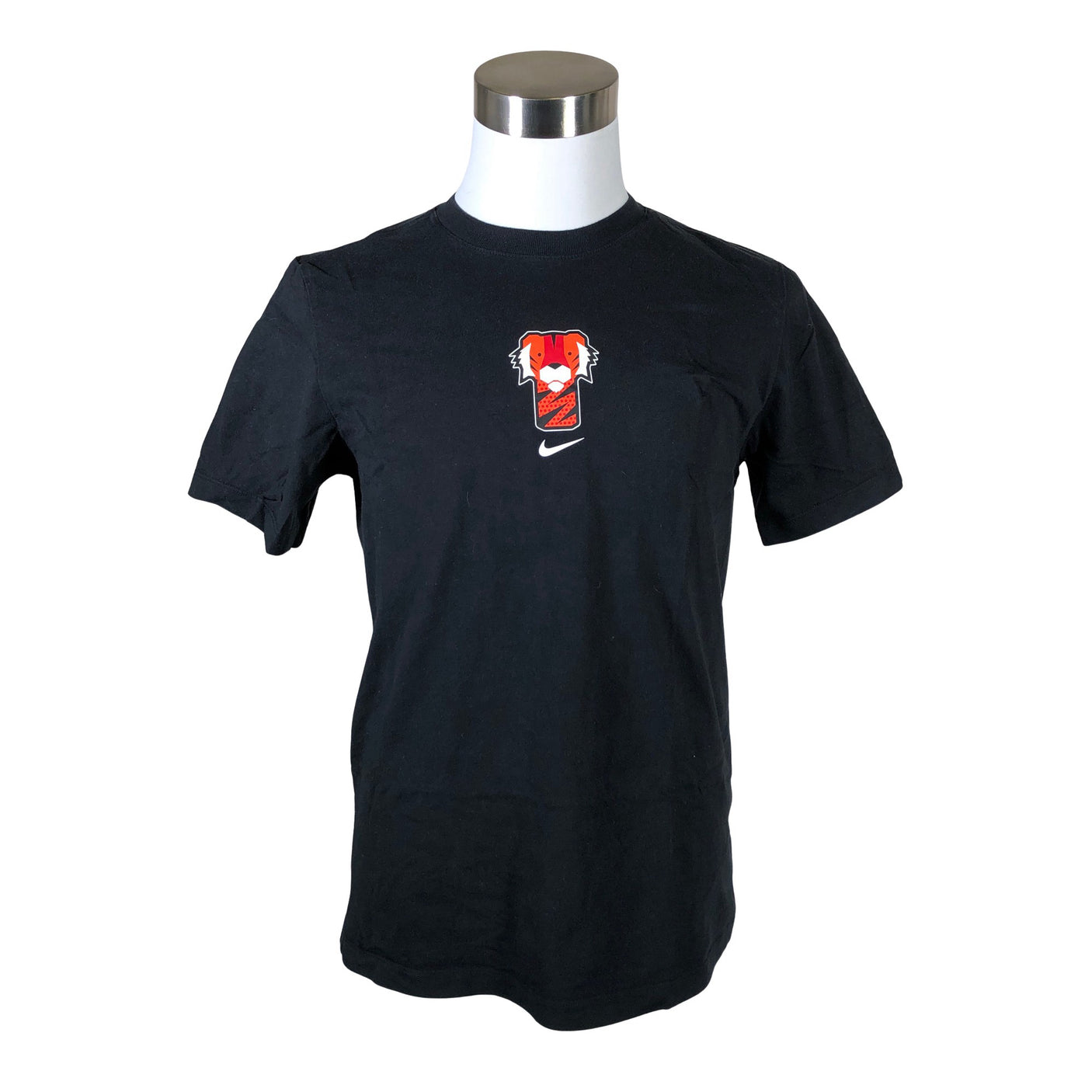 Unisex Nike - T-paita, koko M -  (1)