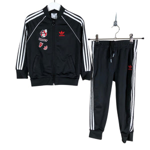Unisex Adidas - Urheiluasu, koko 98 - 104 -  (1)