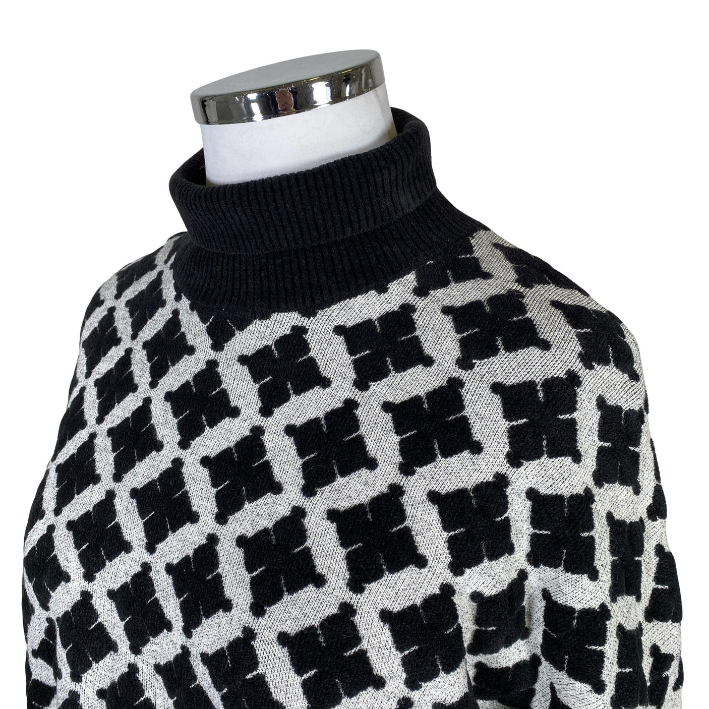Unisex by Malene Birger - Neulepaita, koko 44 -  (3)