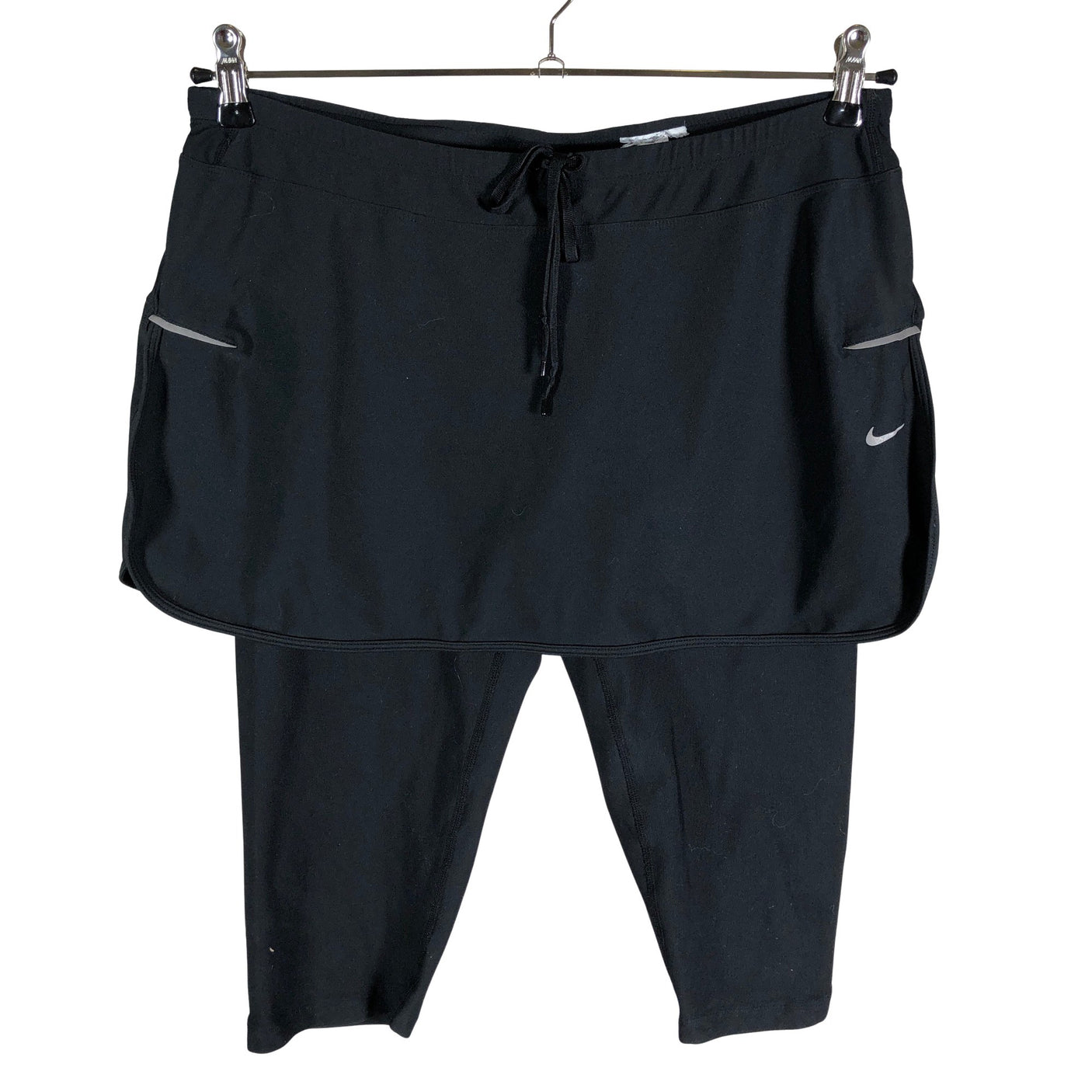 Unisex Nike - Urheilushortsit, koko 40 -  (1)