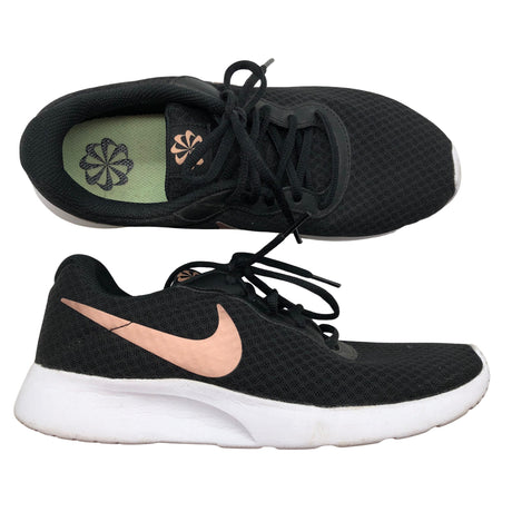 Unisex Nike - Tennarit, koko 39 -  ()
