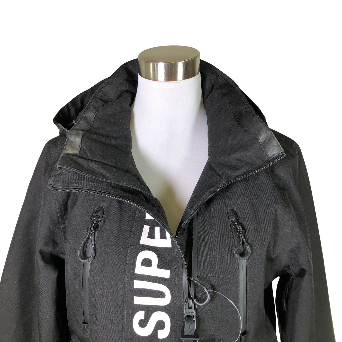 Unisex Superdry - Kevyttoppatakki, koko 40 -  (3)