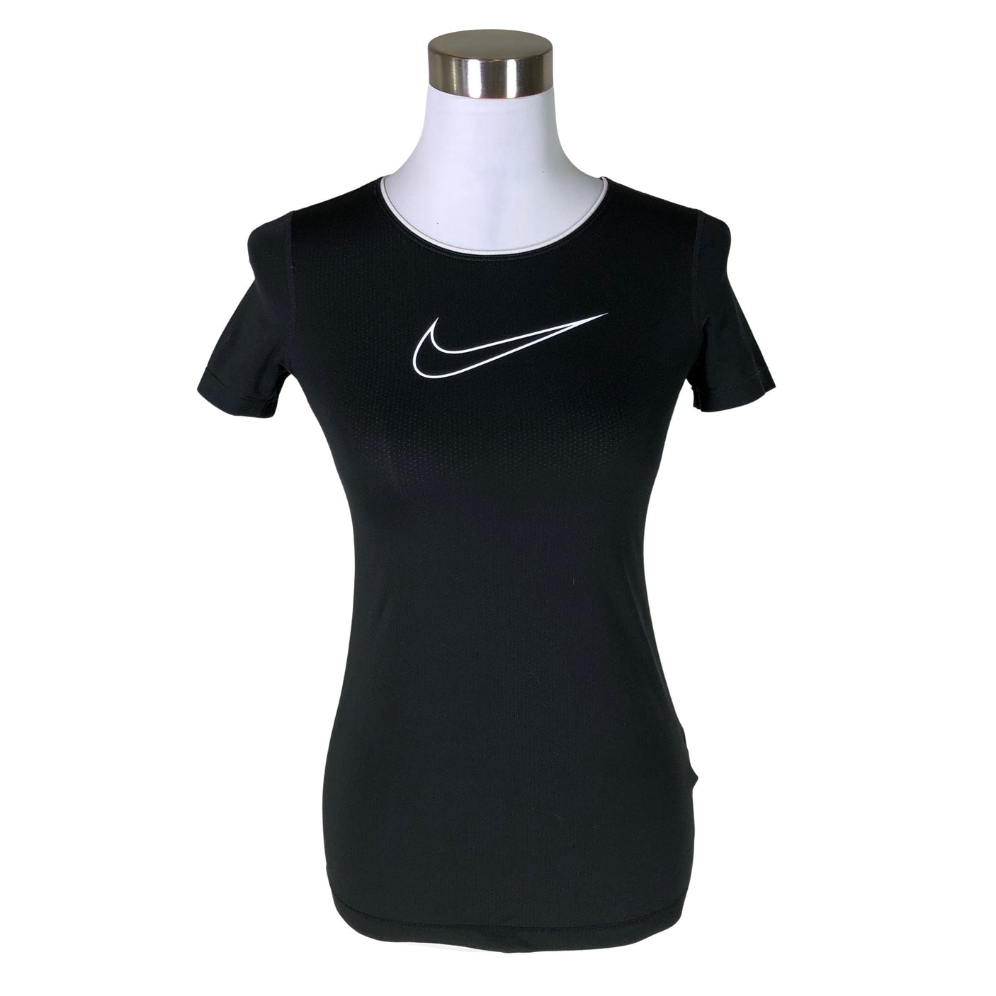 Unisex Nike - Urheilupaita, lyhyet hihat, koko 40 -  (1)